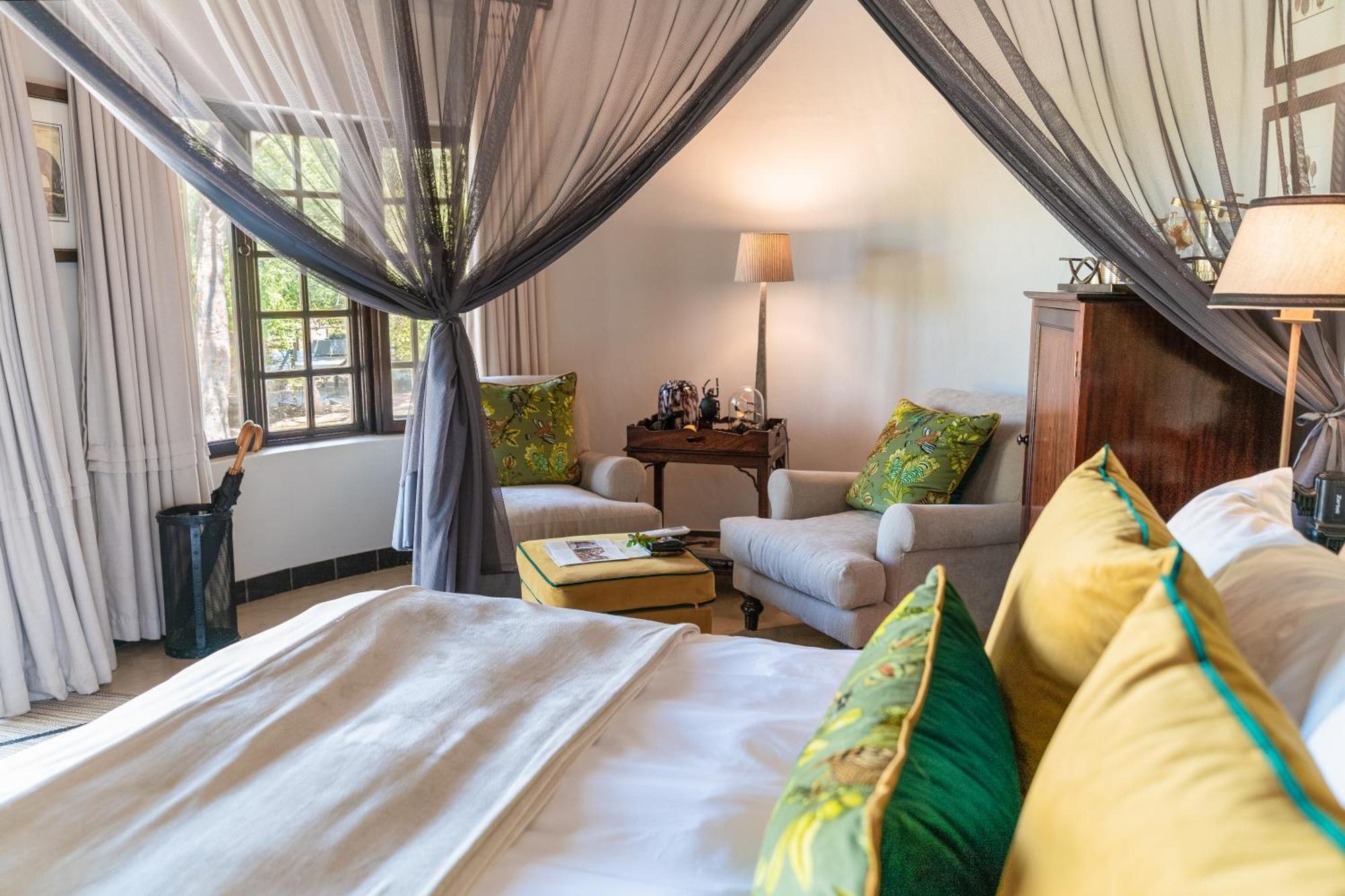 Last Word Kitara Lodge